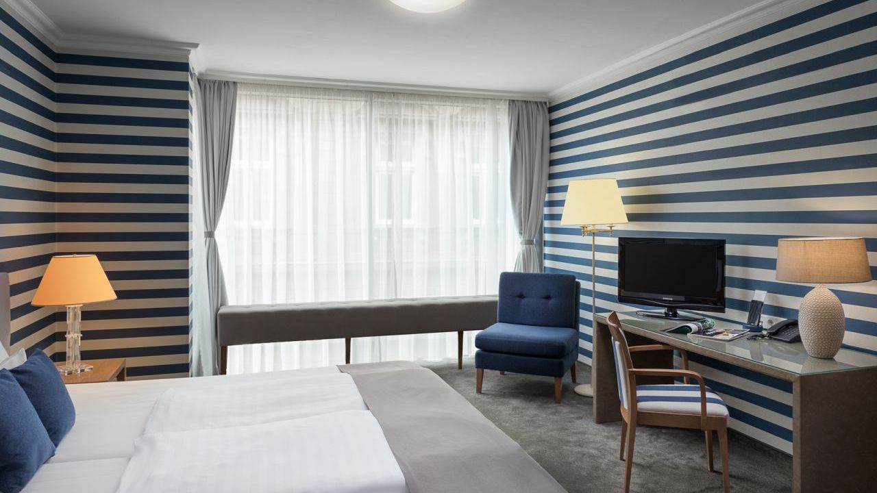 Superior room